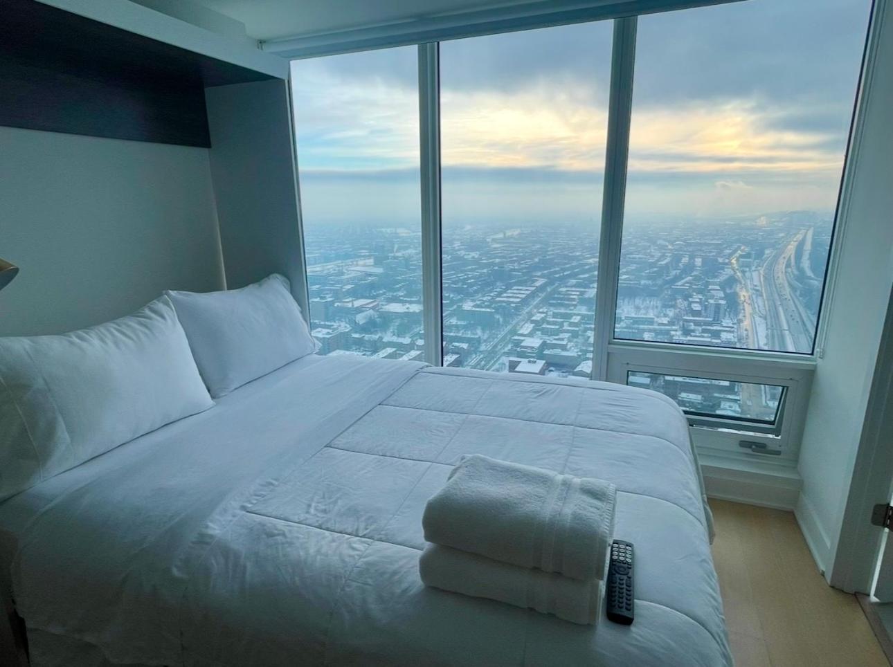 Spectacular Skyline Views - Downtown Montreal - Luxury Condo & Penthouse Montréal Quarto foto
