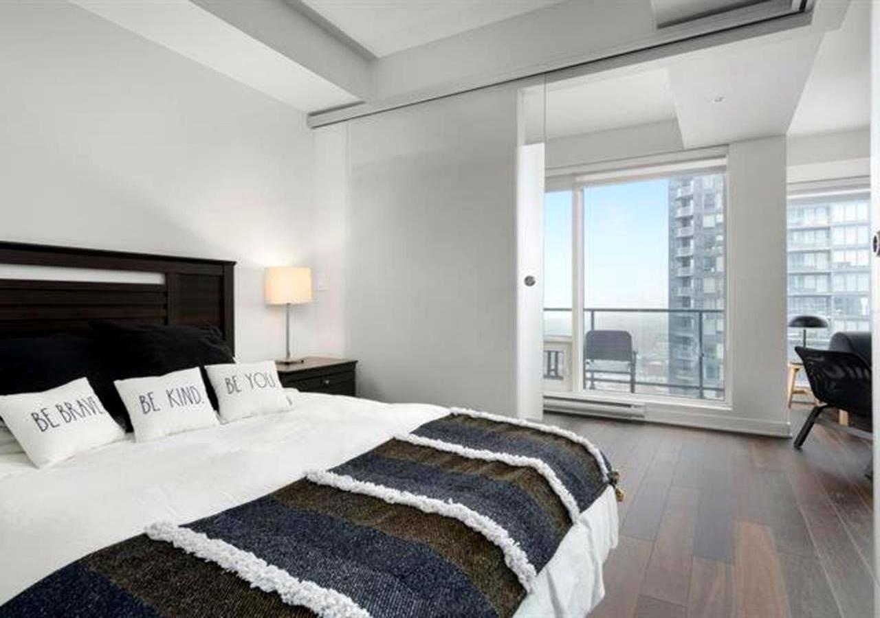 Spectacular Skyline Views - Downtown Montreal - Luxury Condo & Penthouse Montréal Quarto foto