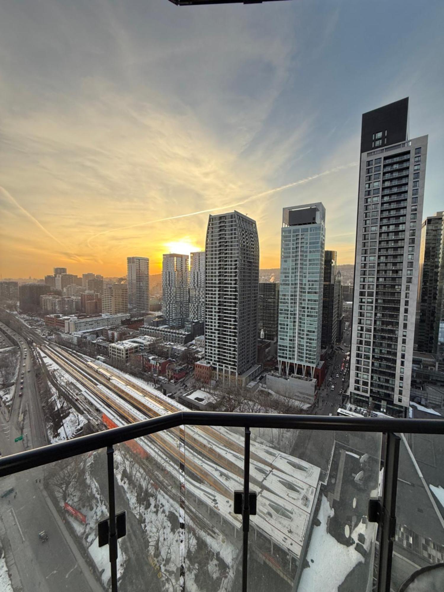 Spectacular Skyline Views - Downtown Montreal - Luxury Condo & Penthouse Montréal Quarto foto